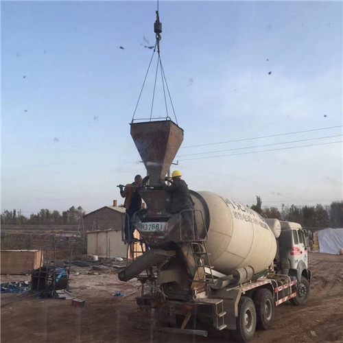 商丘市“精准瞄准”—— 吊车的 “定位导航” 技术